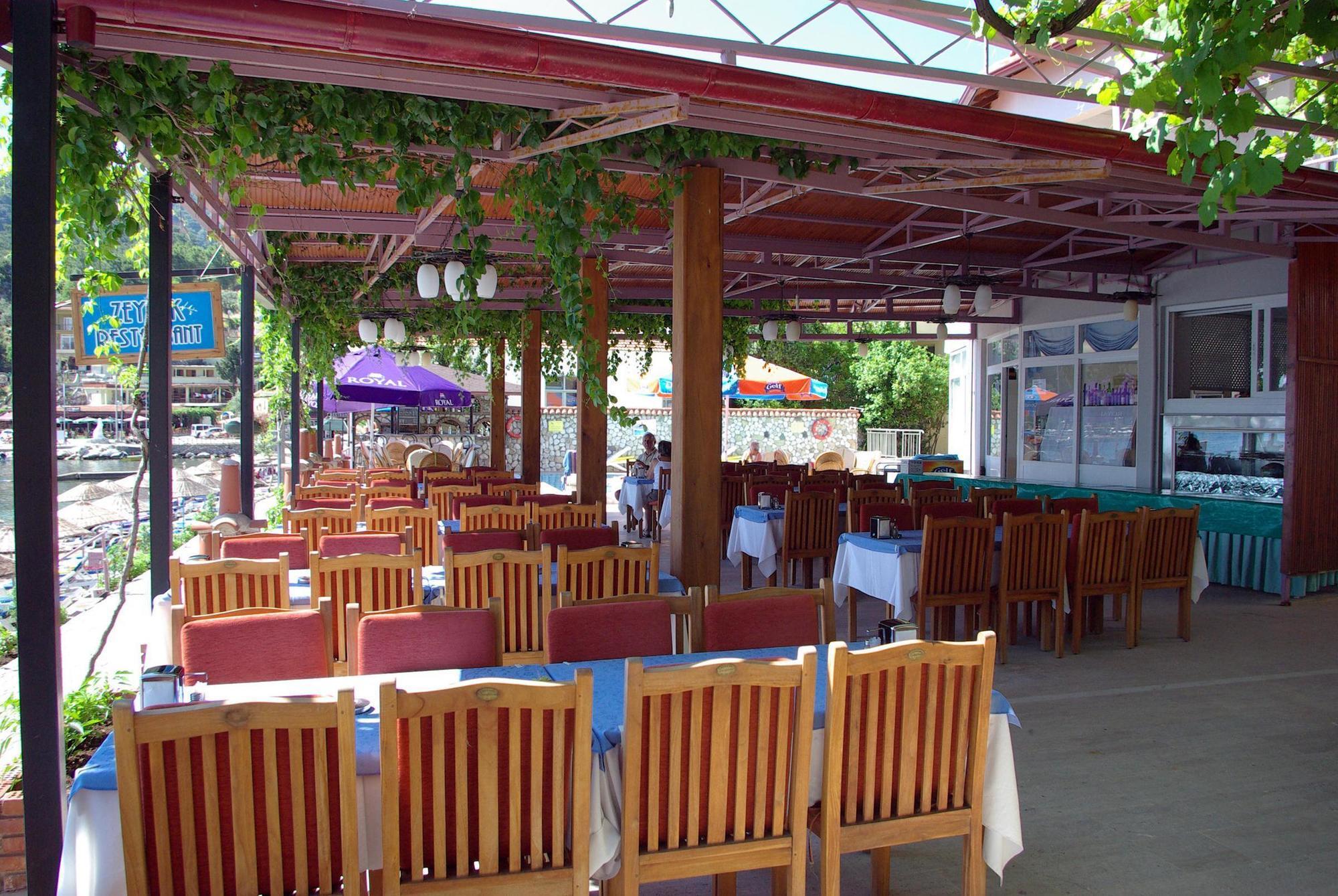 Zeybek Hotel Turunç Extérieur photo